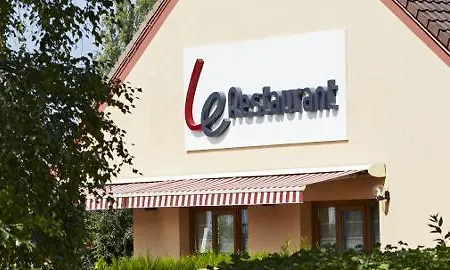 Kyriad Direct Ouest - Zenith Отель Страсбург