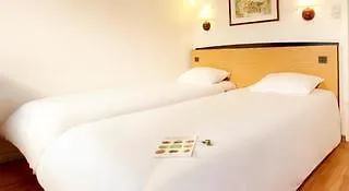 Kyriad Direct Ouest - Zenith Отель 3*
